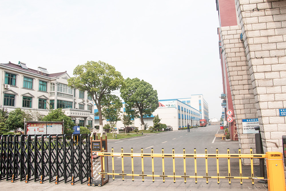 廠房設(shè)備